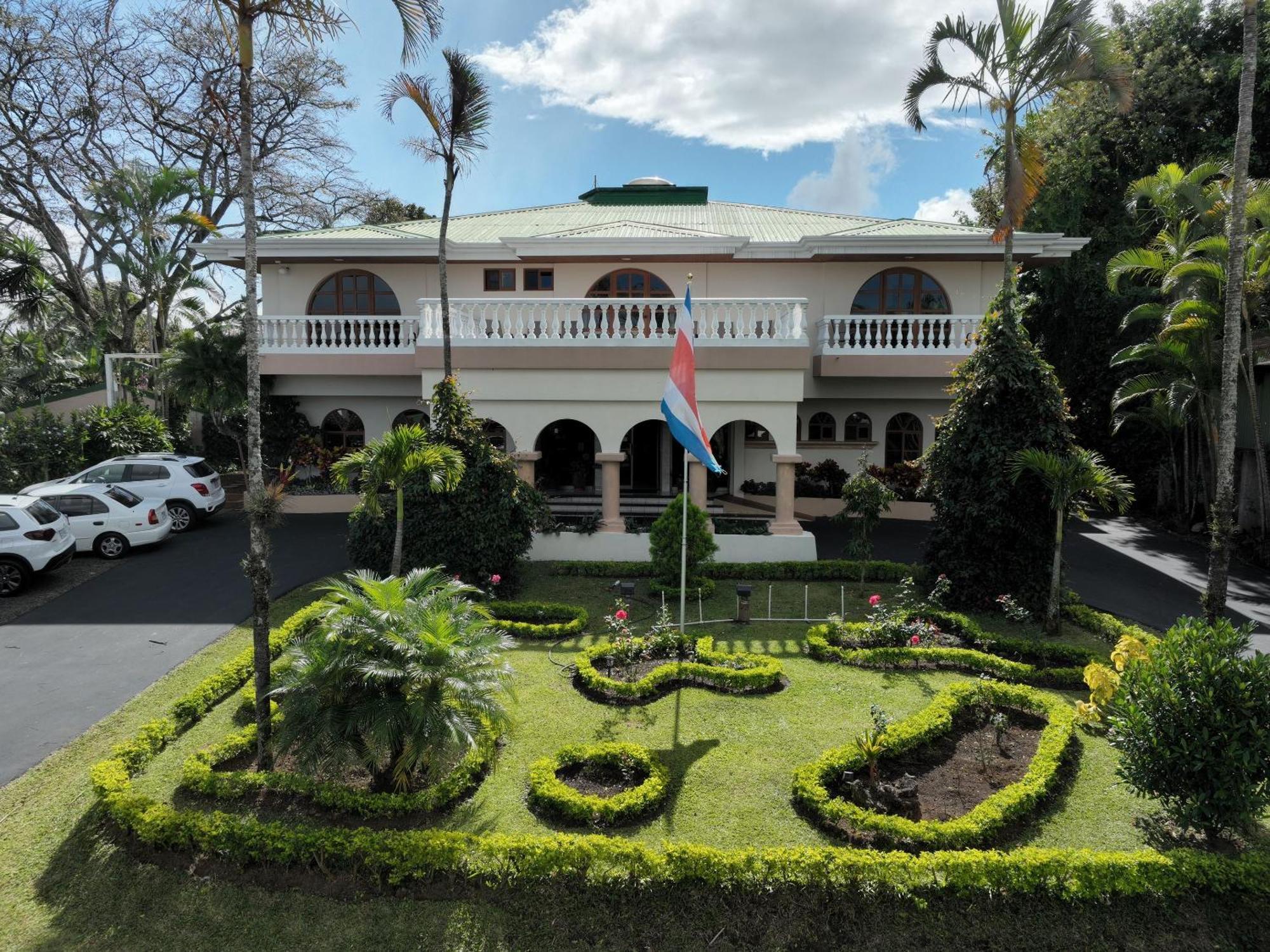 Buena Vista Chic Hotel Pilas Esterno foto